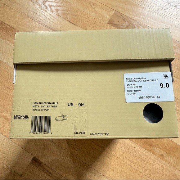 Michael Kors Espadrille, “Lynn Ballet Espadrille”, Silver, Size 9, New in Box! - Picture 7 of 7